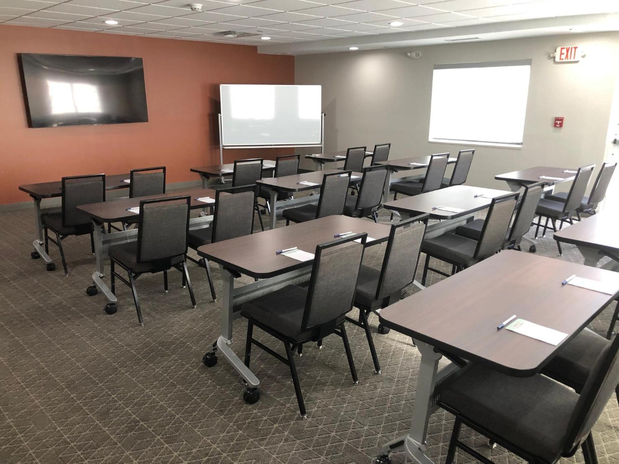 Candlewood Suites Fort Wayne - Nw By Ihg Экстерьер фото