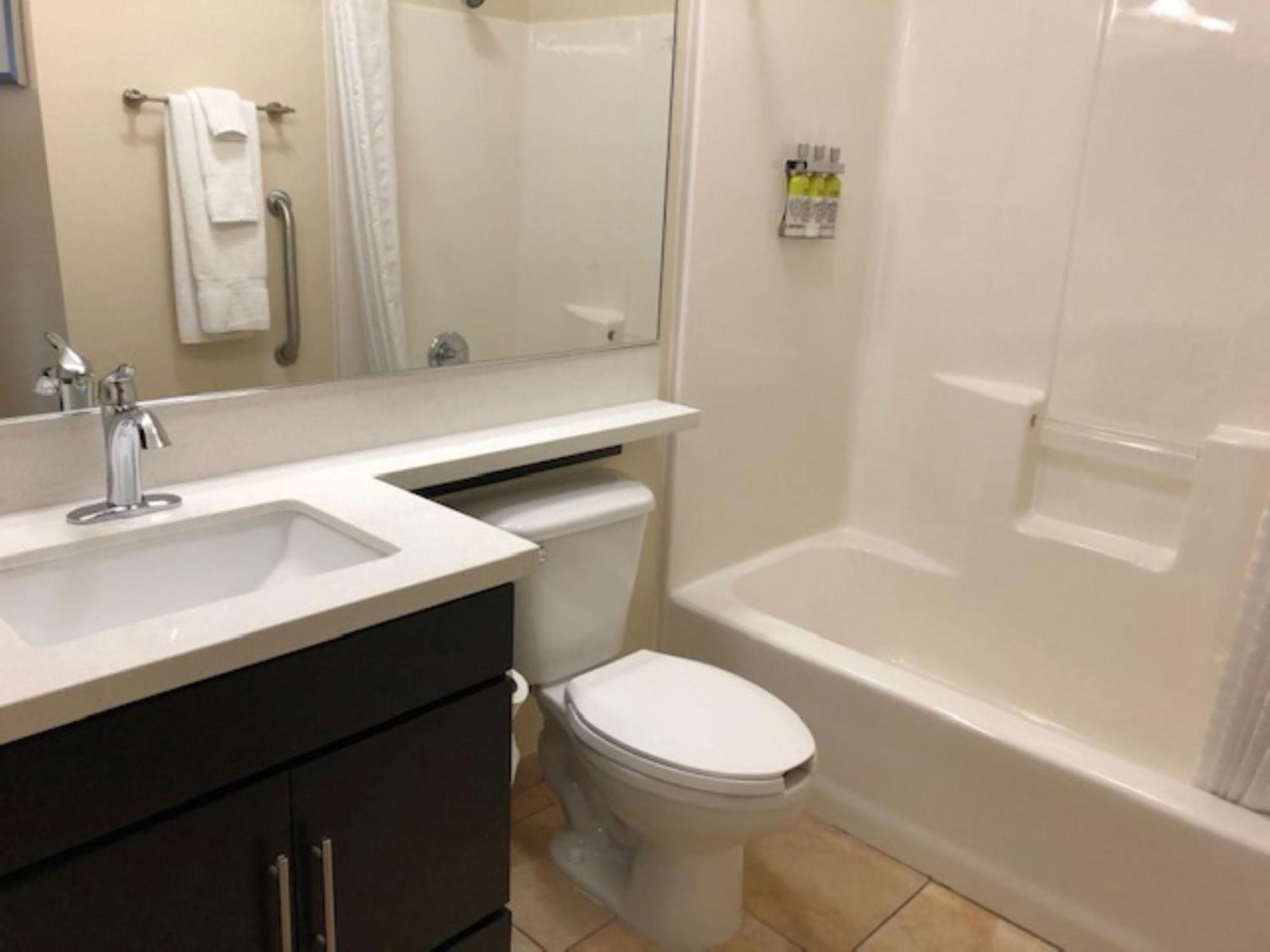 Candlewood Suites Fort Wayne - Nw By Ihg Экстерьер фото