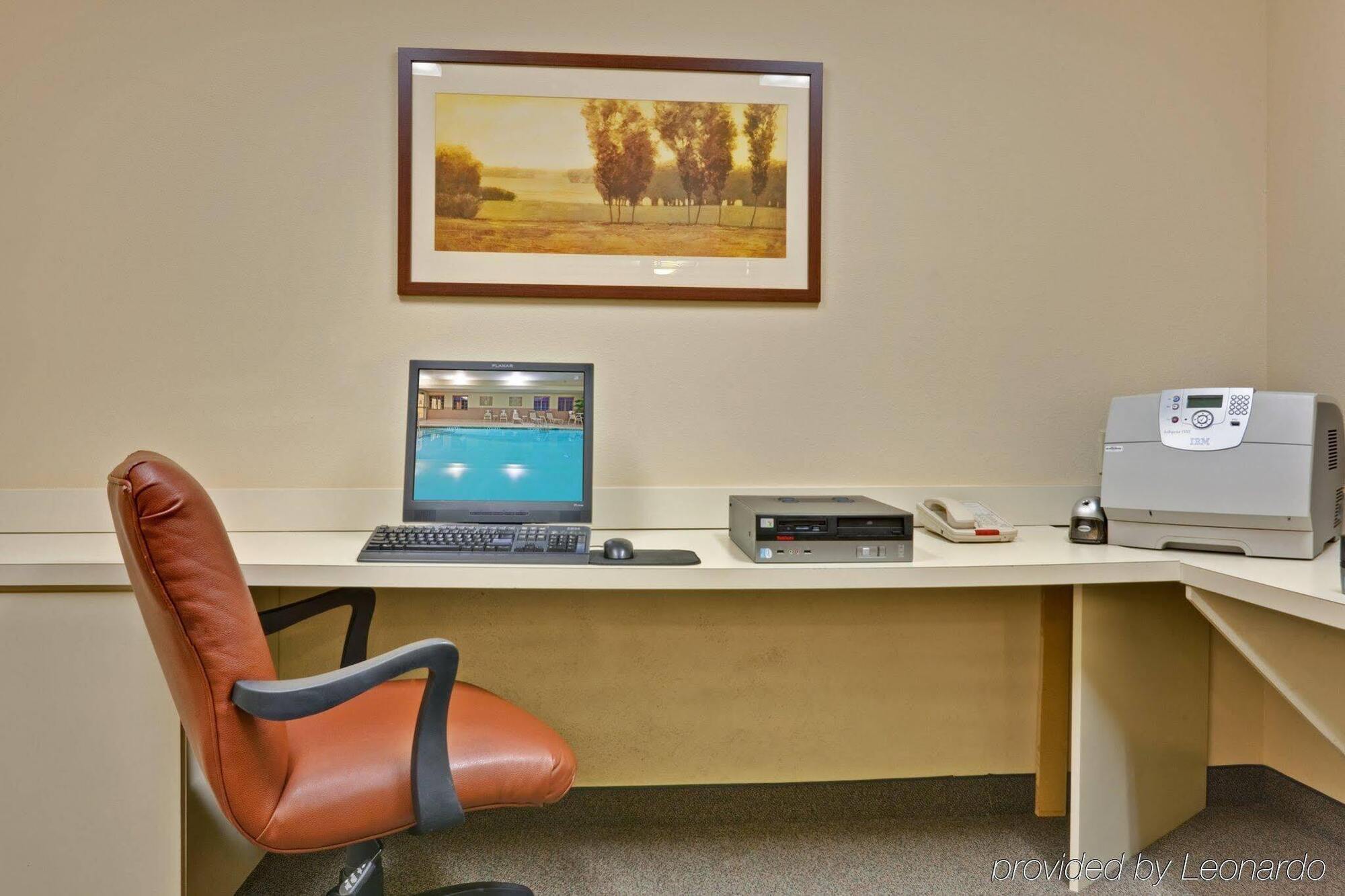 Candlewood Suites Fort Wayne - Nw By Ihg Экстерьер фото