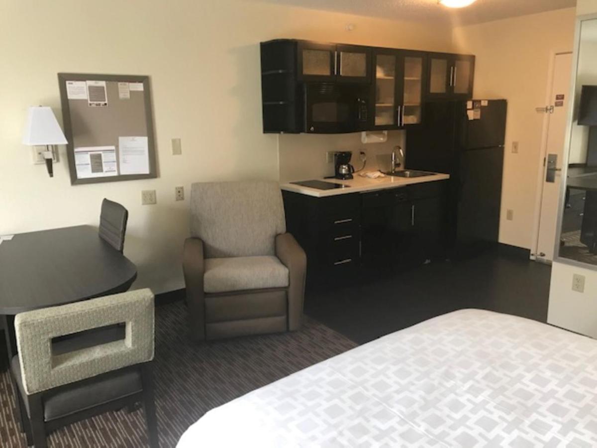 Candlewood Suites Fort Wayne - Nw By Ihg Экстерьер фото
